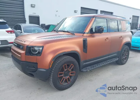 2024 Land Rover Defender 110 P300 z USA, uszkodzony, nr VIN SALEJ7EX7R2288207